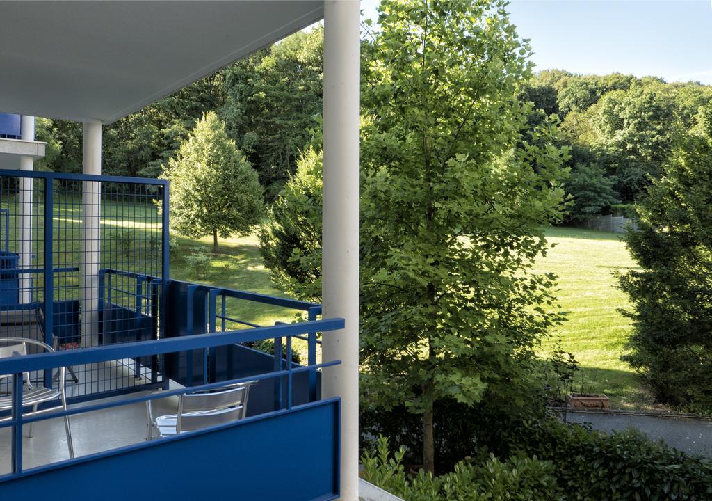 Residence Hotel Les Ducs De Chevreuse Avec Hebergement, Repas & Pdj, Seminaire, Bureau & Parking Экстерьер фото