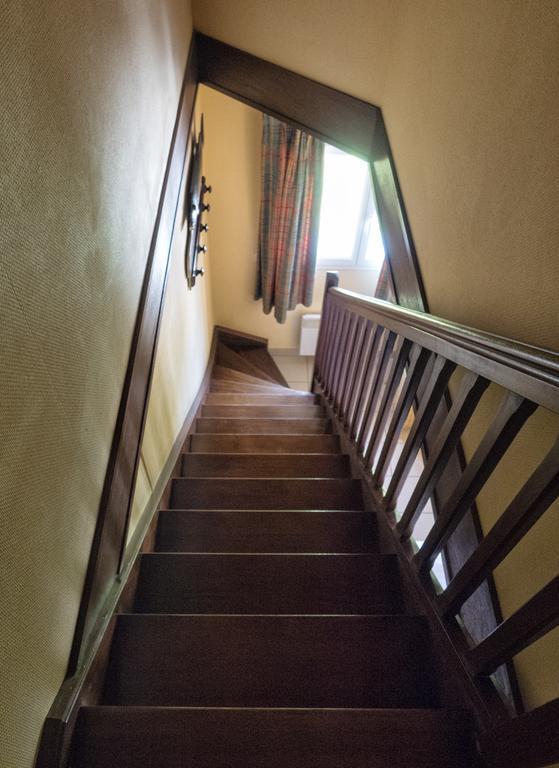 Residence Hotel Les Ducs De Chevreuse Avec Hebergement, Repas & Pdj, Seminaire, Bureau & Parking Экстерьер фото